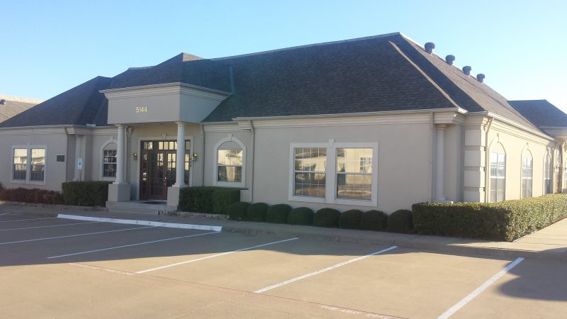 Dr-Roberts-Plastic-Surgery-Office